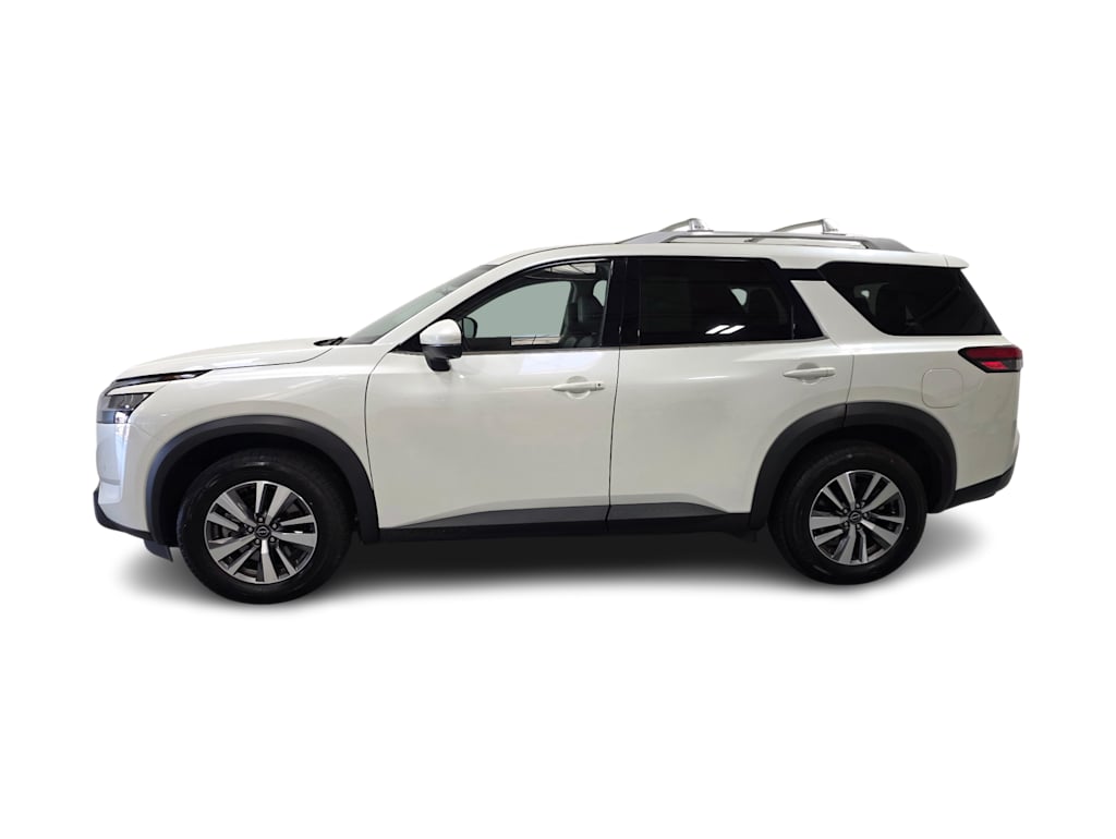 Thumbnail: 2023 Nissan Pathfinder - 3