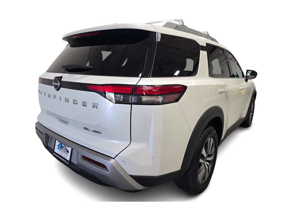 Thumbnail: 2023 Nissan Pathfinder - 14