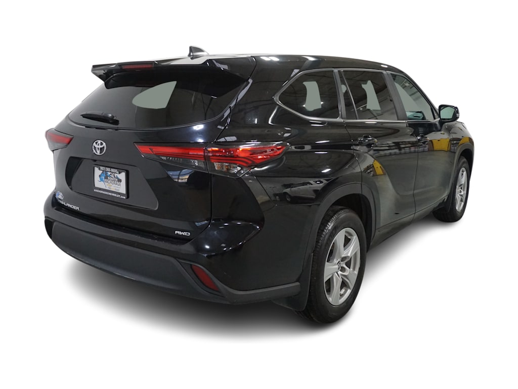 2023 Toyota Highlander L 14