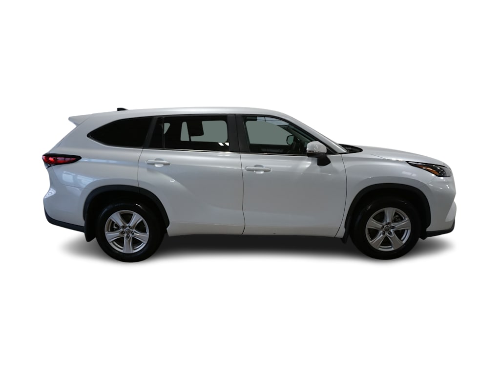 2023 Toyota Highlander L 17