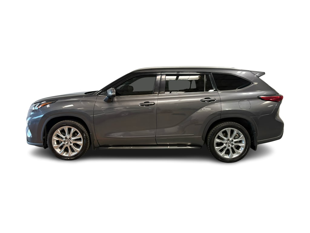 Thumbnail: 2023 Toyota Highlander - 3