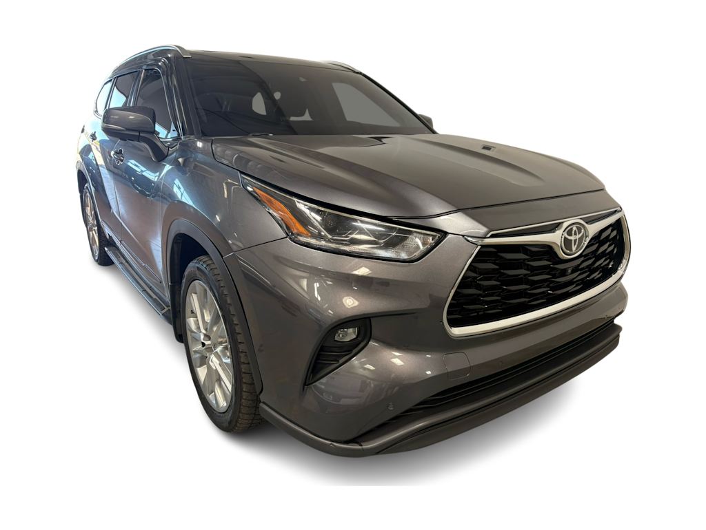 Thumbnail: 2023 Toyota Highlander - 14
