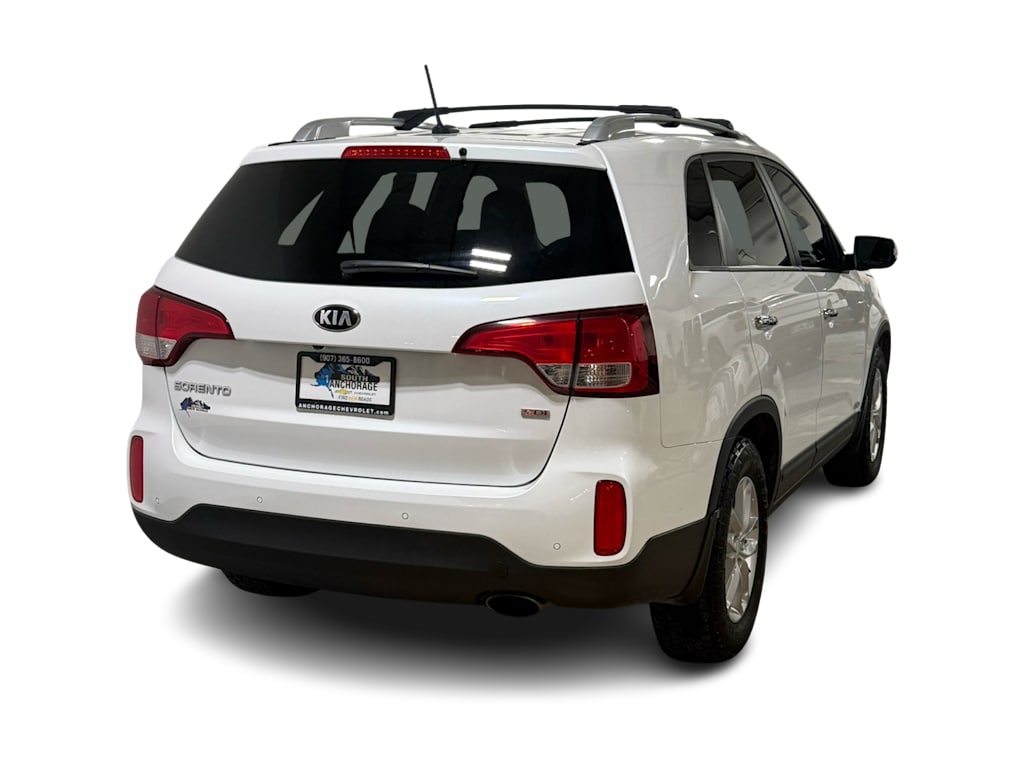 Thumbnail: 2015 Kia Sorento - 17
