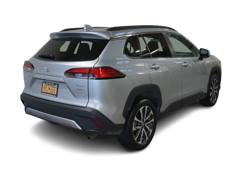 Thumbnail: 2023 Toyota Corolla Cross - 16