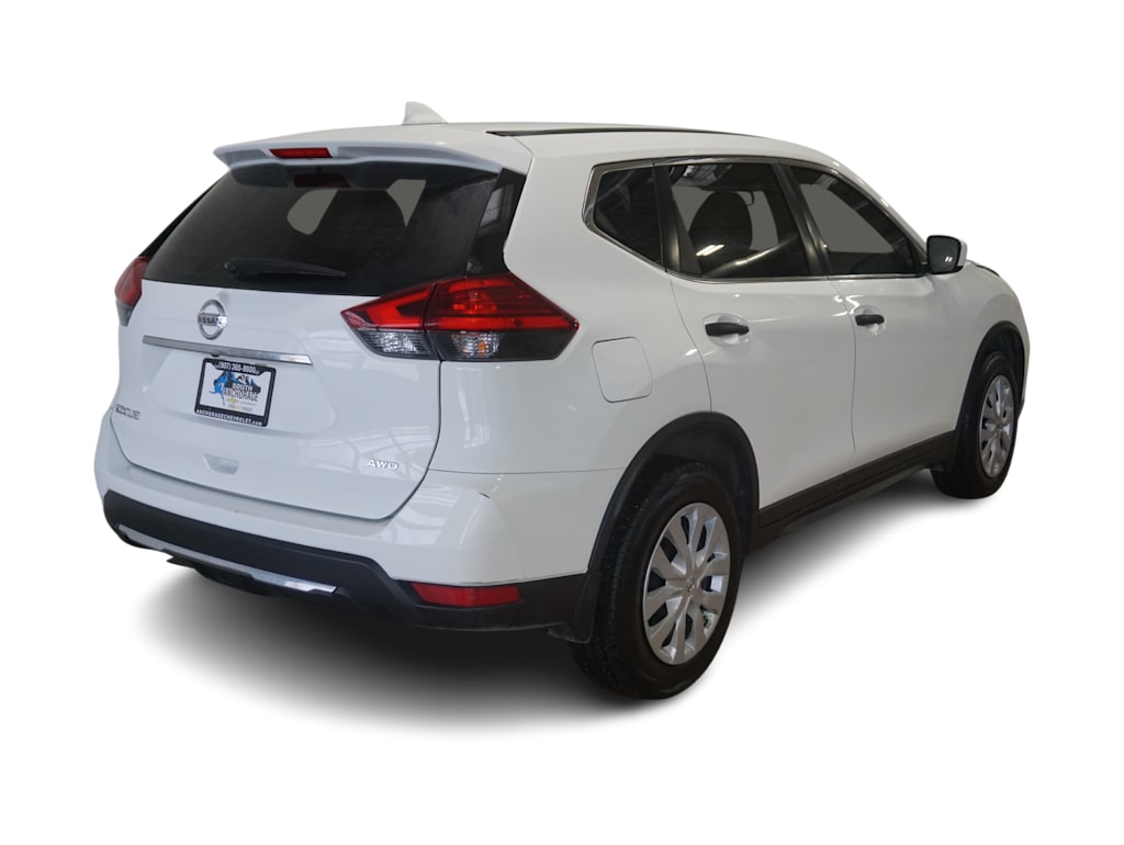 Thumbnail: 2017 Nissan Rogue - 14