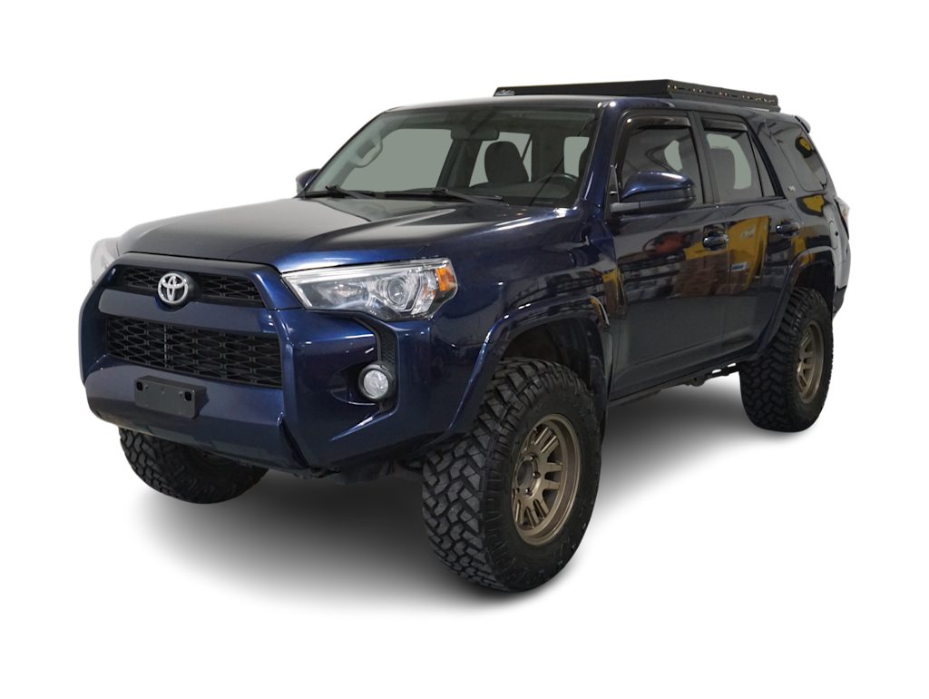 Used 2018 Toyota 4Runner SR5 with VIN JTEBU5JR1J5584402 for sale in Medford, OR