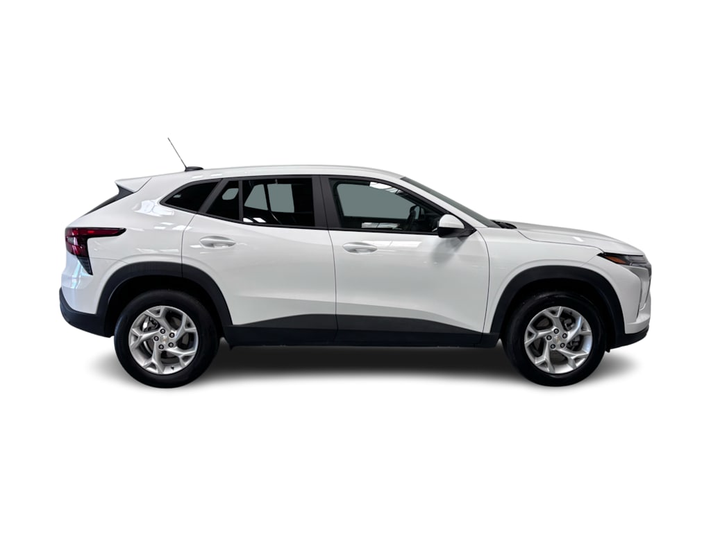 Thumbnail: 2026 Chevrolet Trax - 15