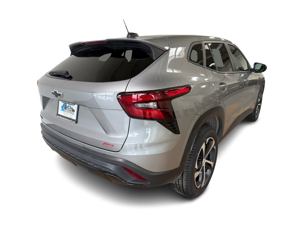 Thumbnail: 2024 Chevrolet Trax - 15