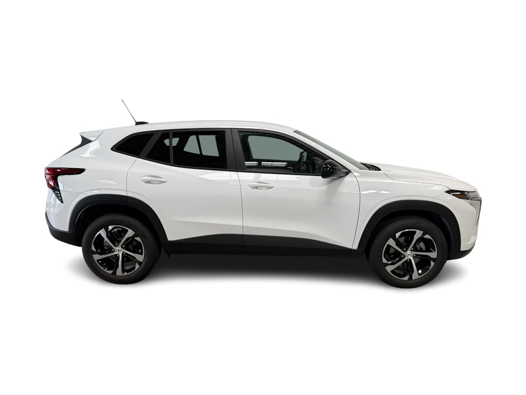 Thumbnail: 2026 Chevrolet Trax - 15