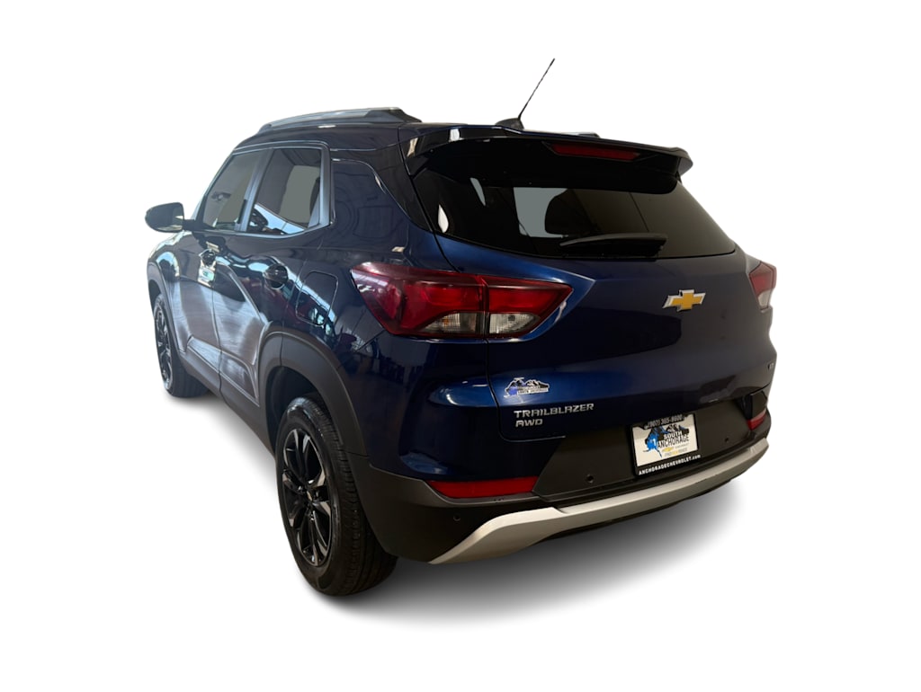 Thumbnail: 2023 Chevrolet TrailBlazer - 4