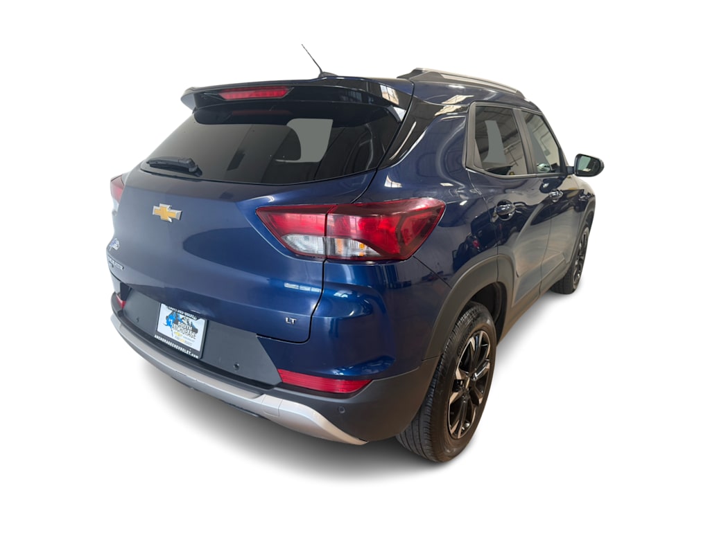 Thumbnail: 2023 Chevrolet TrailBlazer - 16