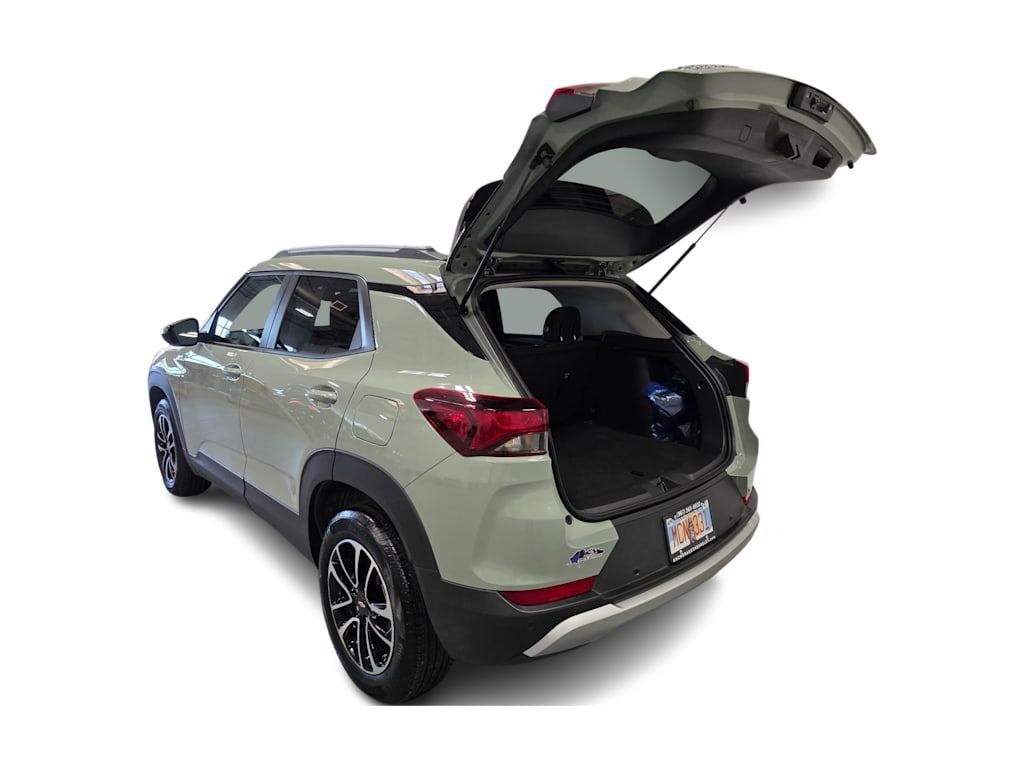 Thumbnail: 2026 Chevrolet TrailBlazer - 13