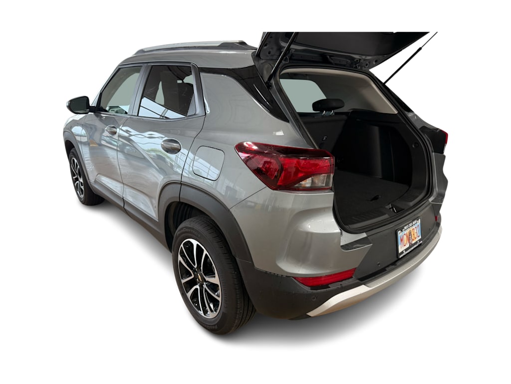 Thumbnail: 2026 Chevrolet TrailBlazer - 12