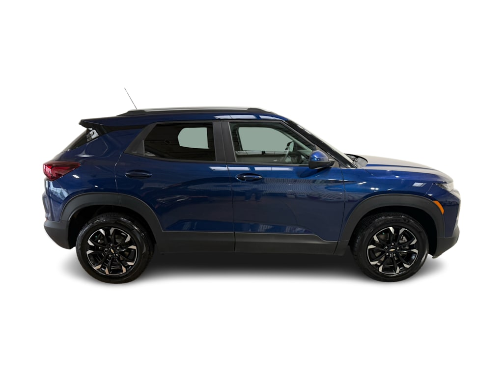 Thumbnail: 2023 Chevrolet TrailBlazer - 13