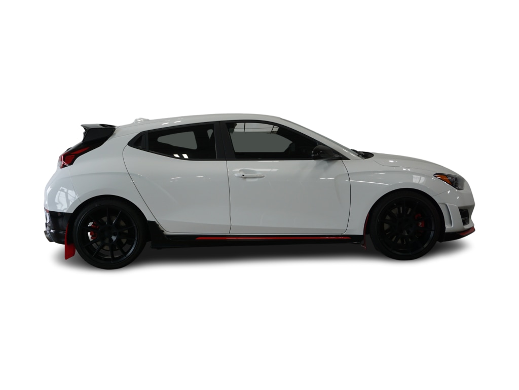 2022 Hyundai Veloster N 17