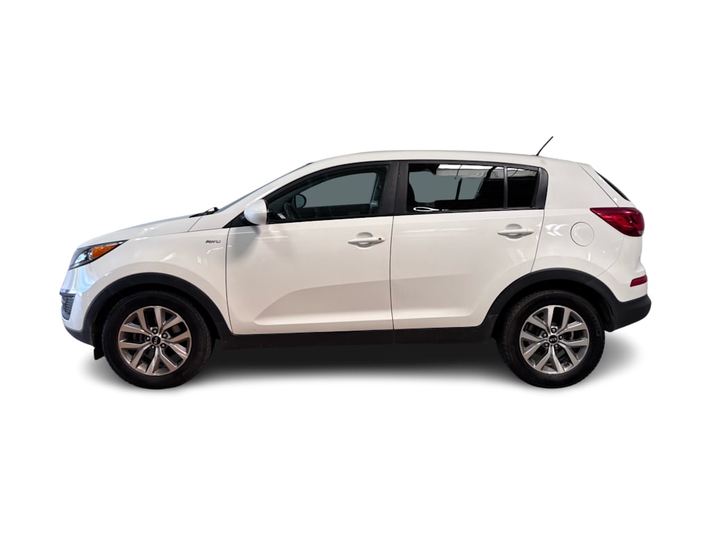 Thumbnail: 2015 Kia Sportage - 3