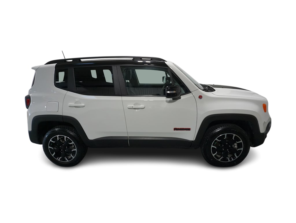 Thumbnail: 2023 Jeep Renegade - 14