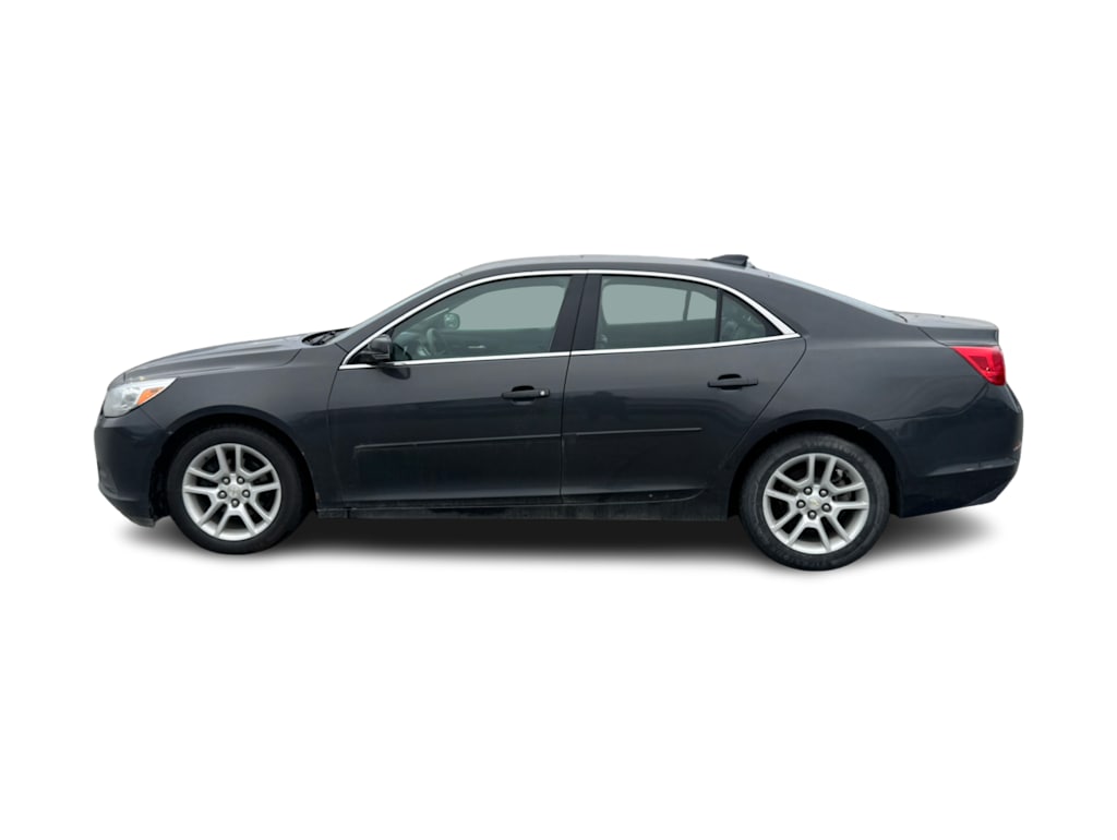 Thumbnail: 2015 Chevrolet Malibu - 2