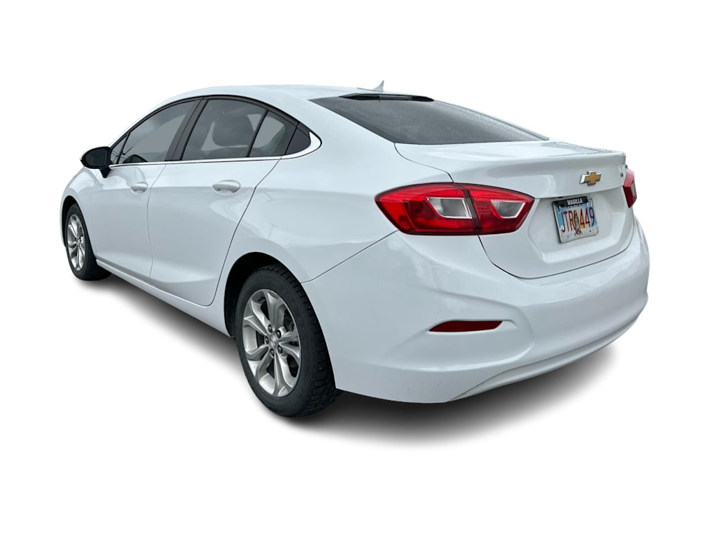 Thumbnail: 2019 Chevrolet Cruze - 3