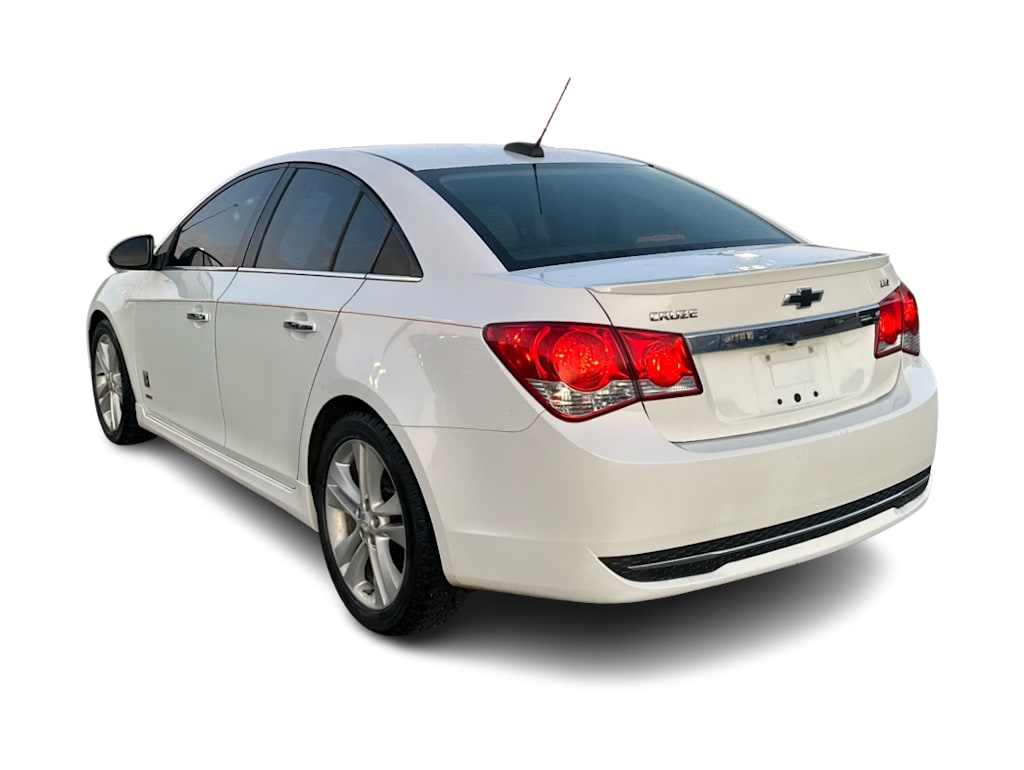 Thumbnail: 2015 Chevrolet Cruze - 3