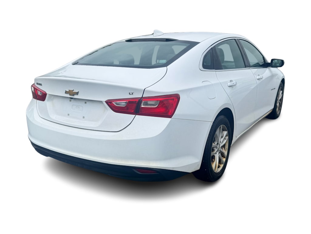 Thumbnail: 2016 Chevrolet Malibu - 7