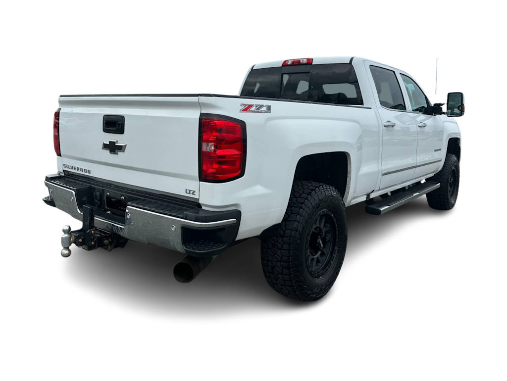 Thumbnail: 2017 Chevrolet Silverado 3500 - 8