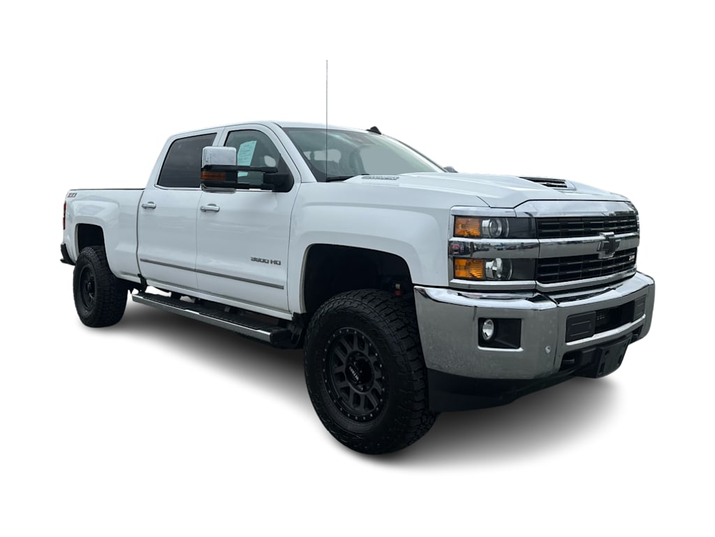 Thumbnail: 2017 Chevrolet Silverado 3500 - 10