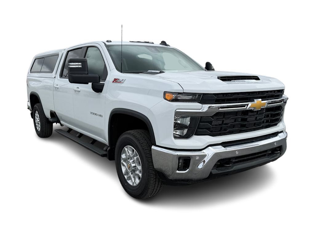 Thumbnail: 2026 Chevrolet Silverado 3500 - 21