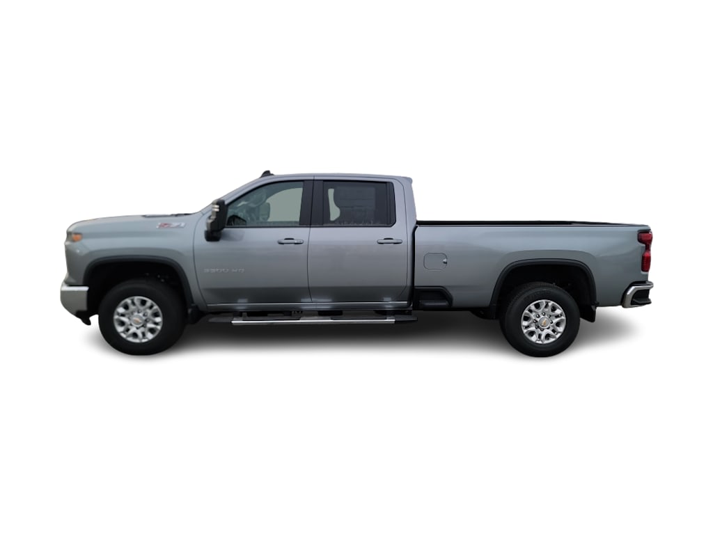 Thumbnail: 2026 Chevrolet Silverado 3500 - 3