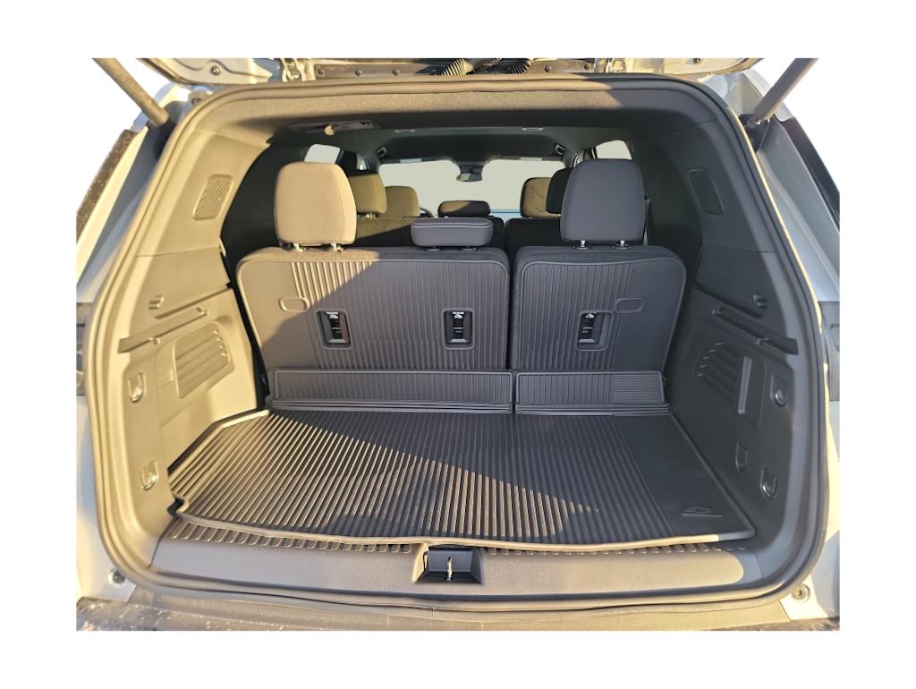 Thumbnail: 2026 Chevrolet Traverse - 15