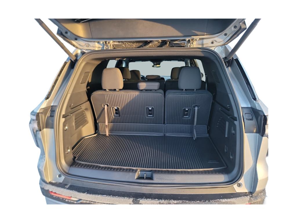 Thumbnail: 2026 Chevrolet Traverse - 24