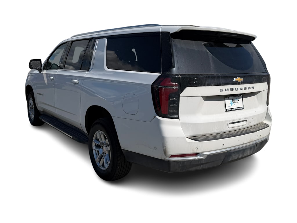 Thumbnail: 2025 Chevrolet Suburban - 3