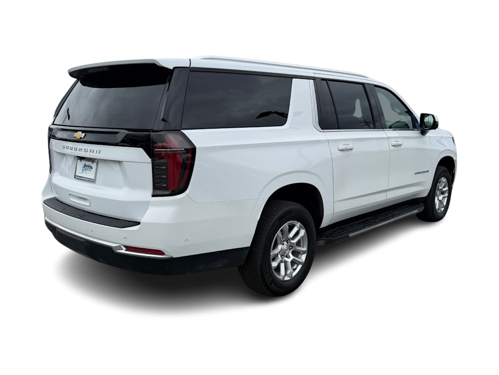 Thumbnail: 2025 Chevrolet Suburban - 19