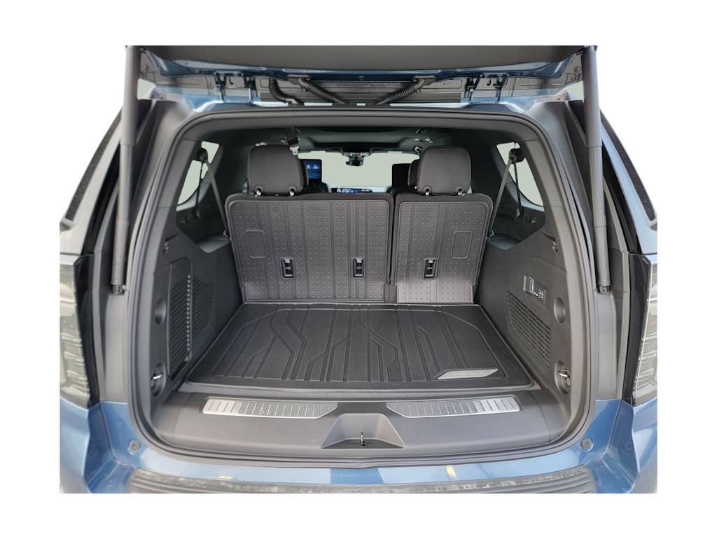 Thumbnail: 2026 Chevrolet Suburban - 14