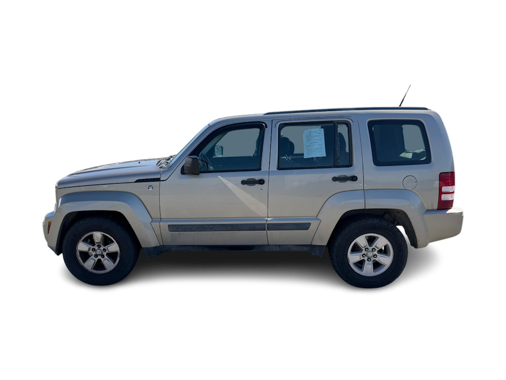 Thumbnail: 2011 Jeep Liberty - 2