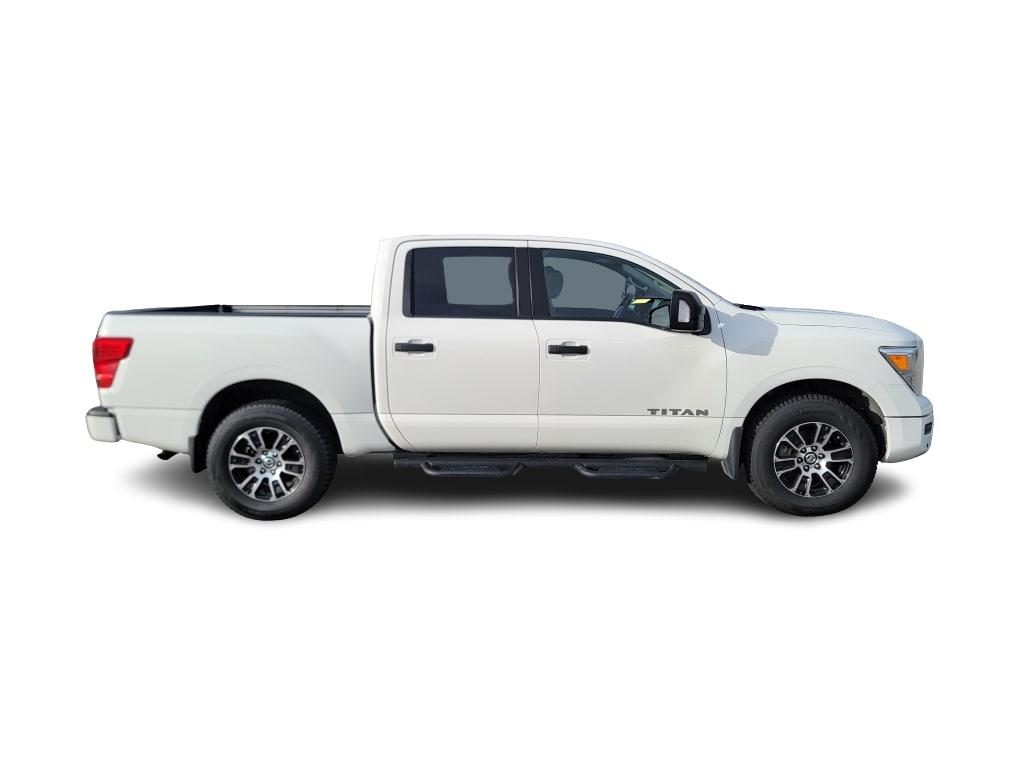Thumbnail: 2022 Nissan Titan - 19