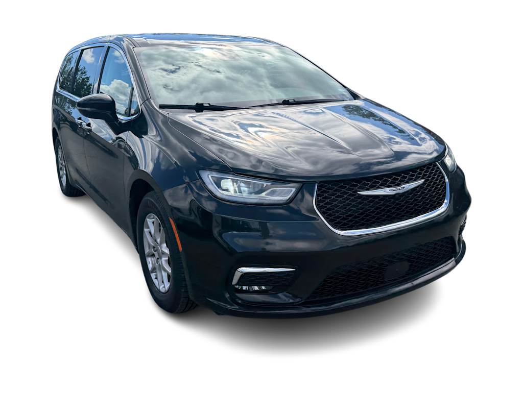 Thumbnail: 2024 Chrysler Pacifica - 8