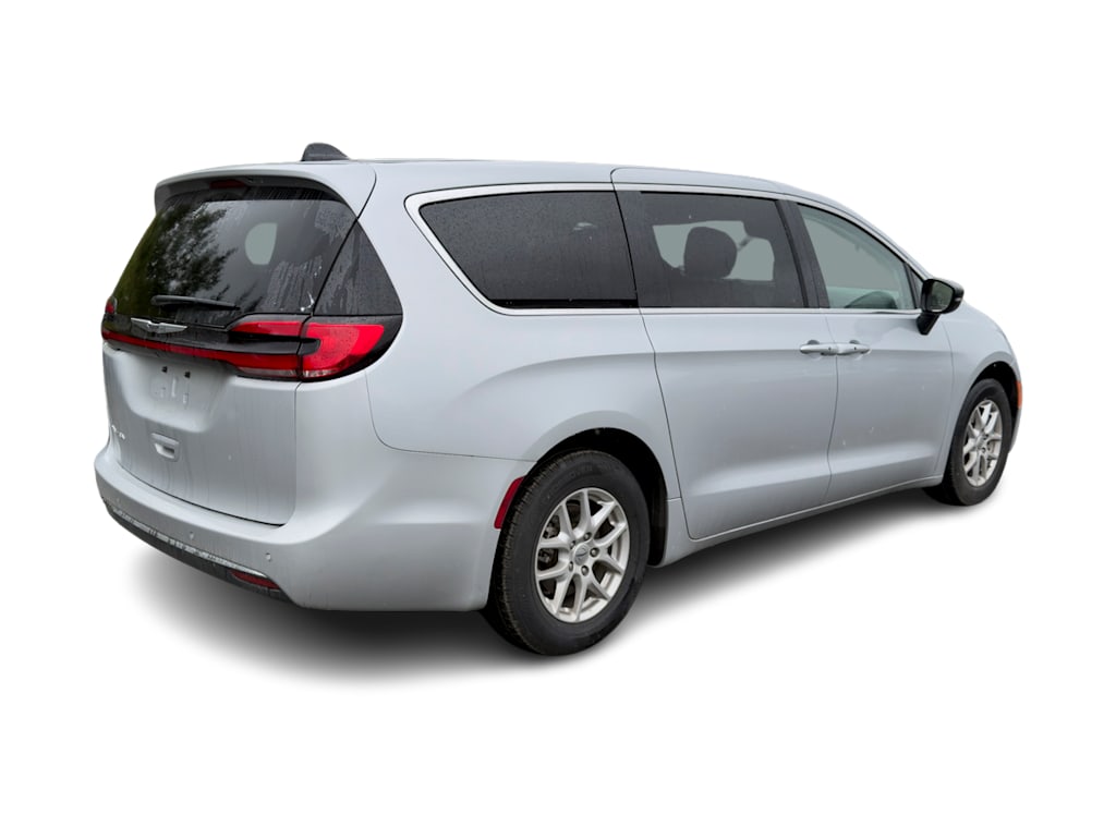 Thumbnail: 2024 Chrysler Pacifica - 11