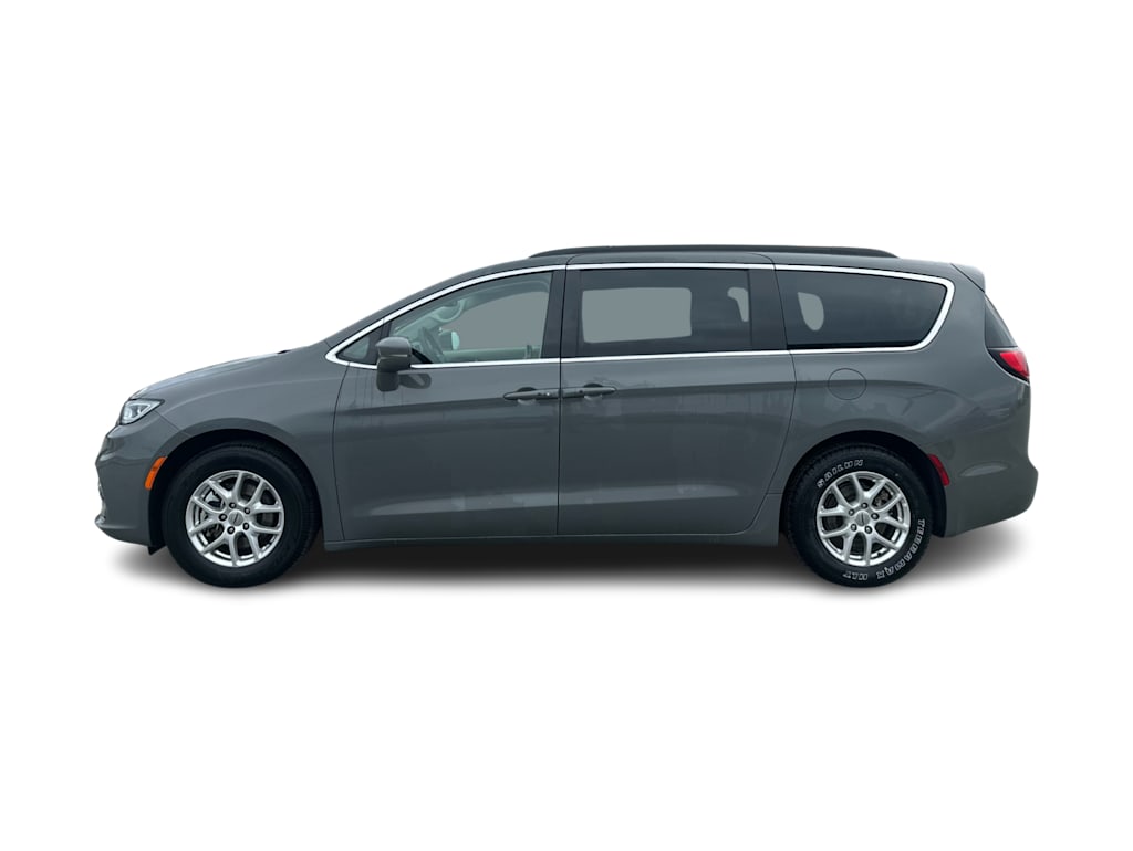 2022 Chrysler Pacifica Touring L 2