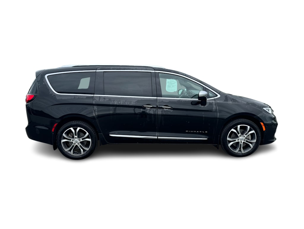 Thumbnail: 2021 Chrysler Pacifica - 8