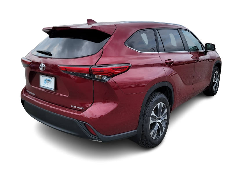 Thumbnail: 2023 Toyota Highlander - 19