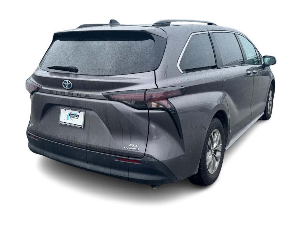 Thumbnail: 2023 Toyota Sienna - 6