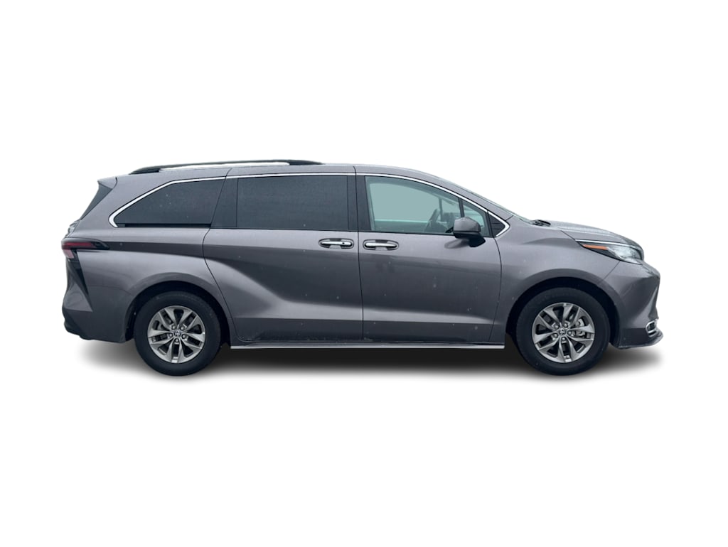 Thumbnail: 2023 Toyota Sienna - 7