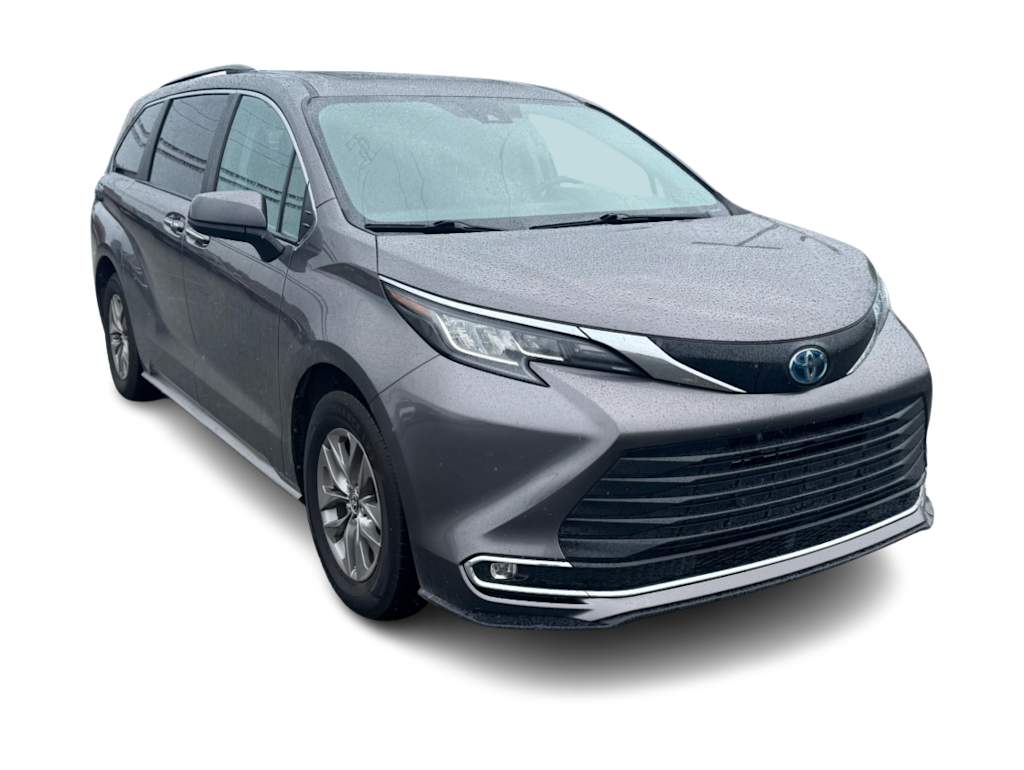 Thumbnail: 2023 Toyota Sienna - 8