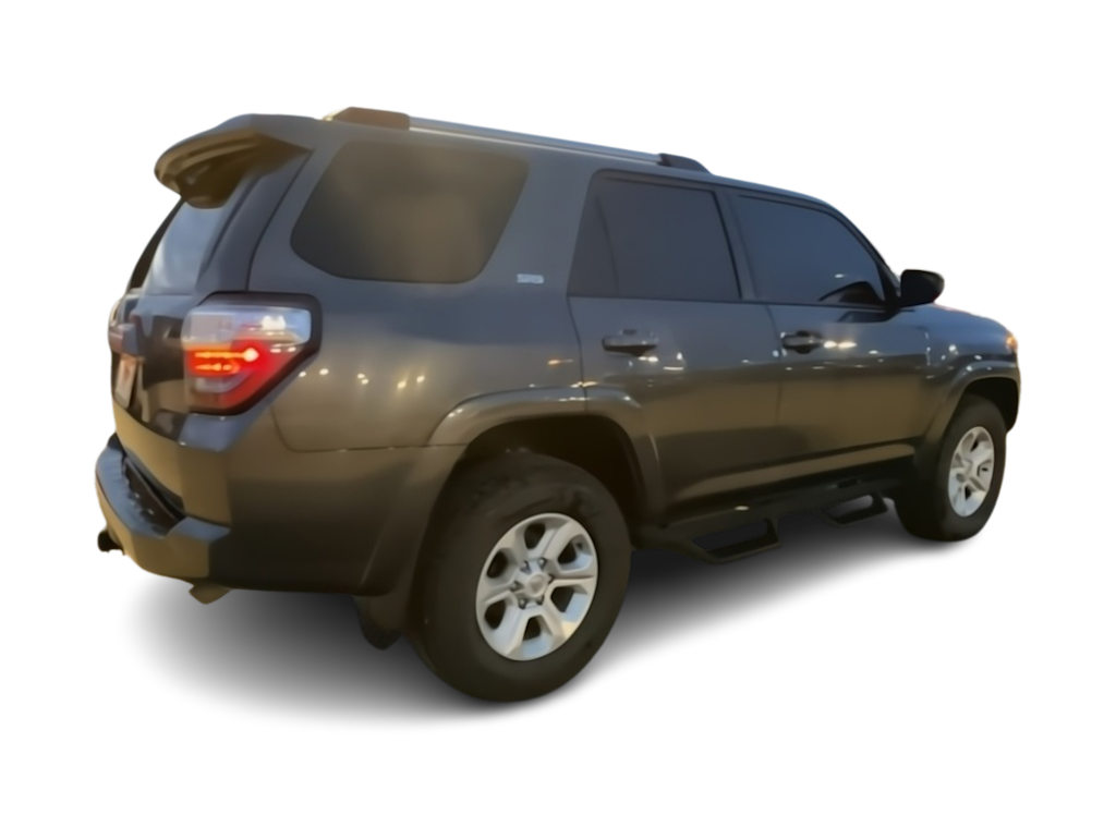 2022 Toyota 4Runner SR5 16