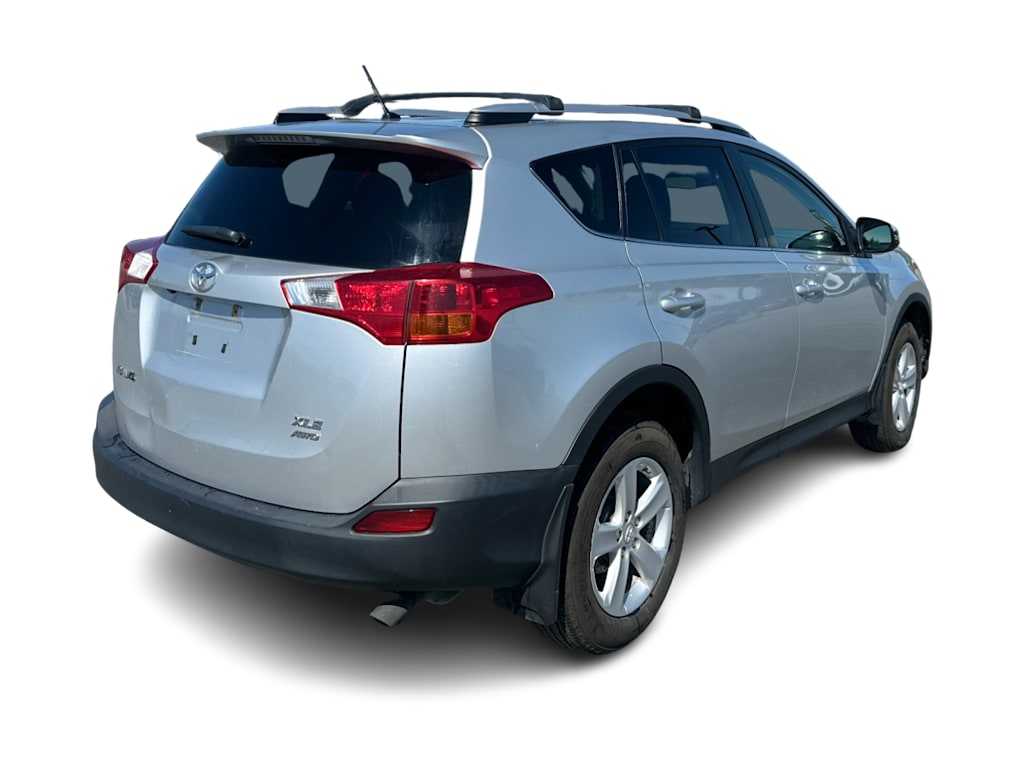 2013 Toyota RAV4 XLE 7
