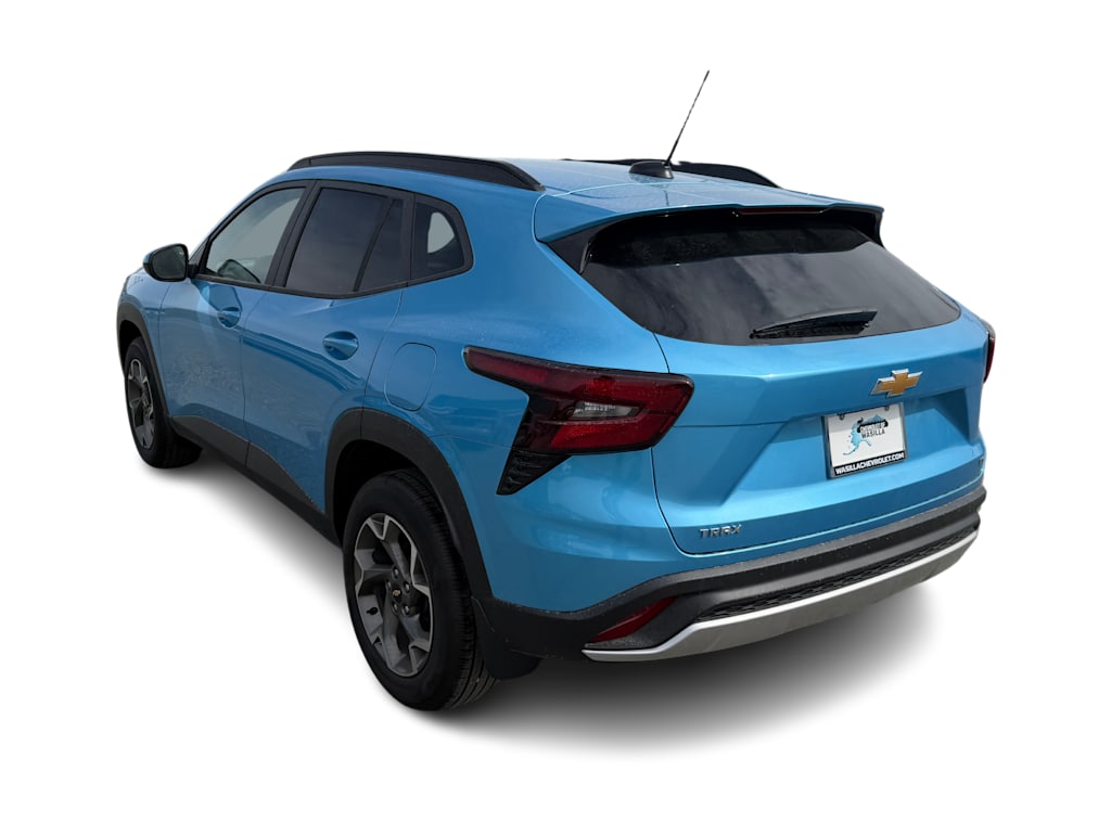 Thumbnail: 2026 Chevrolet Trax - 4