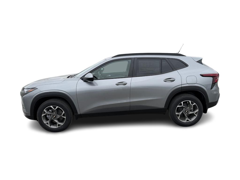 Thumbnail: 2026 Chevrolet Trax - 3