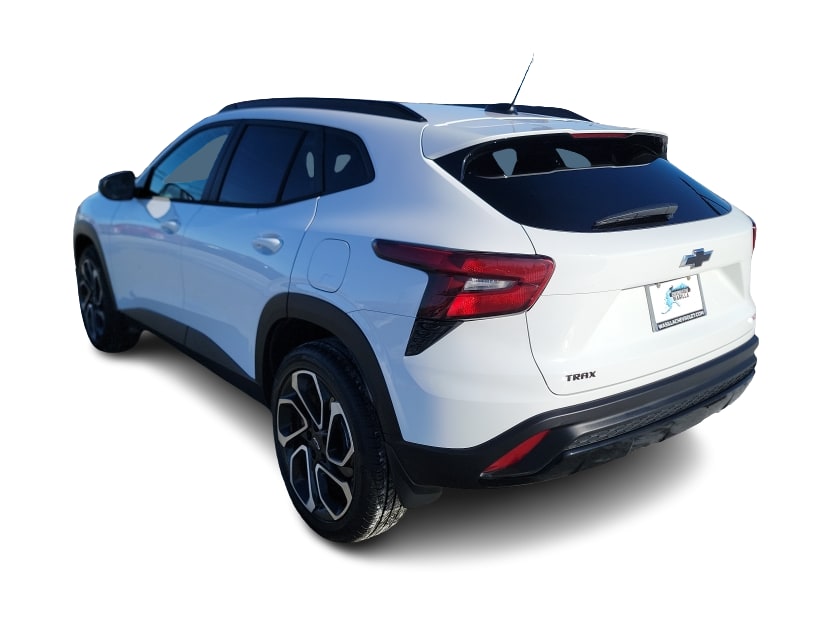 Thumbnail: 2026 Chevrolet Trax - 4