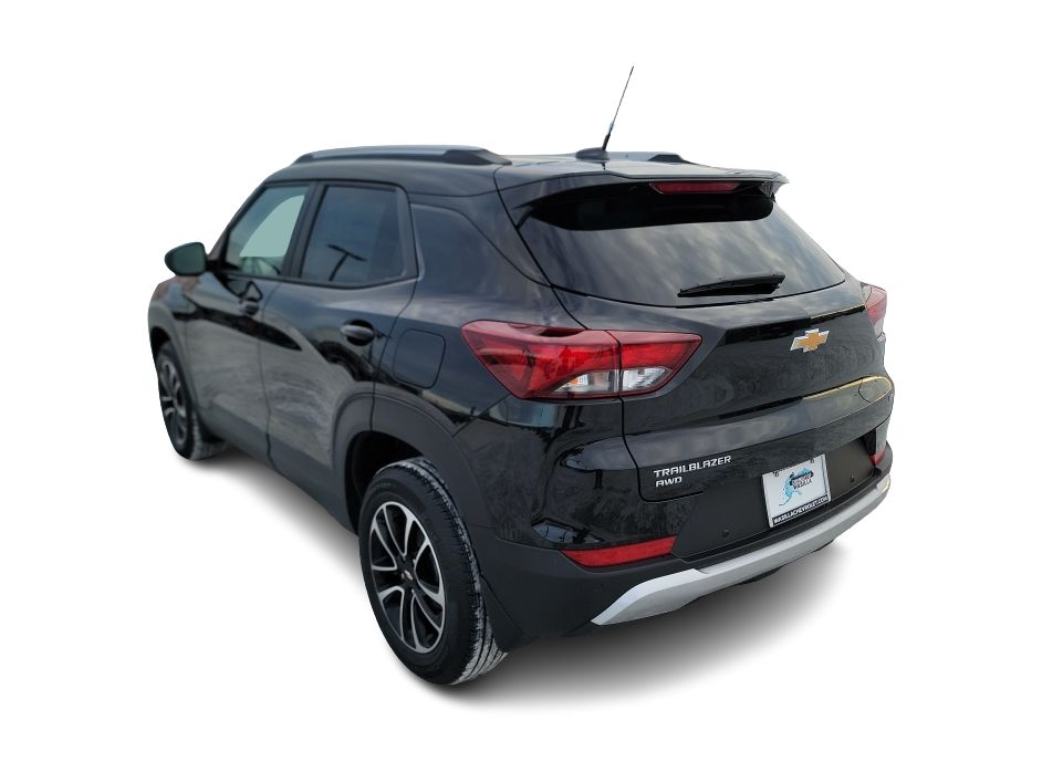 Thumbnail: 2026 Chevrolet TrailBlazer - 4